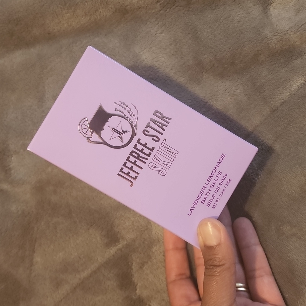 💫Jeffree Star Skin 'Lavender Lemonade' Bath Salts